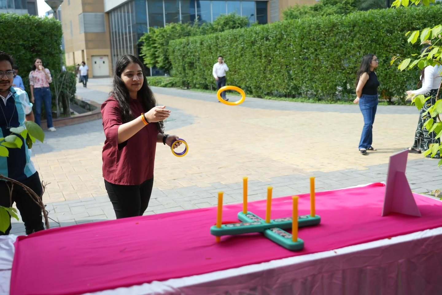 Image gallery marquee