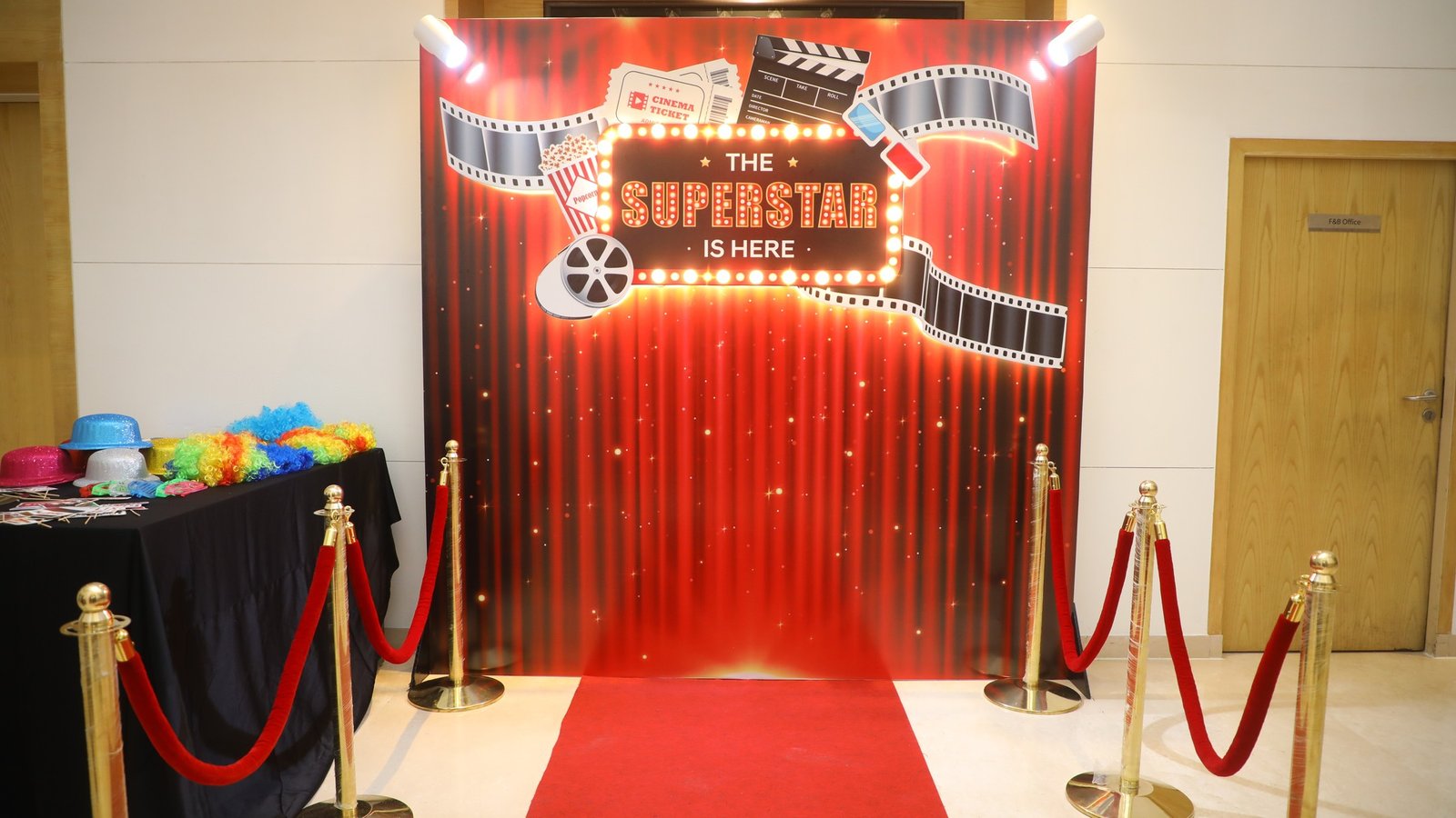 Image gallery marquee