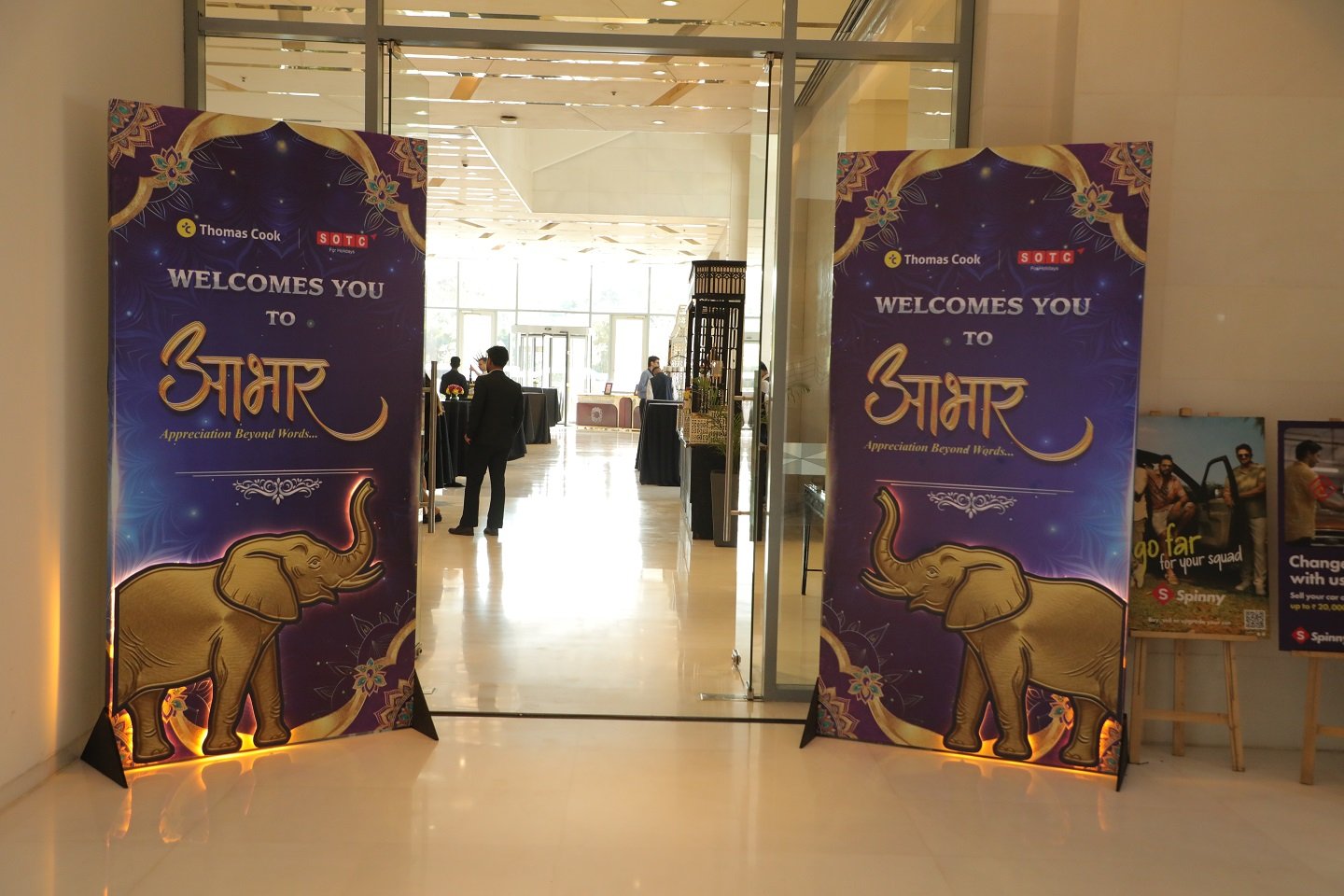 Image gallery marquee